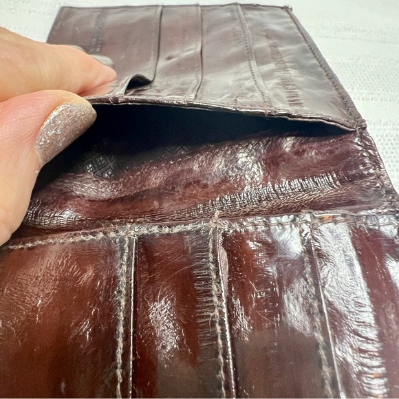 VTG Genuine Eel Skin Burgundy Bifold Wallet Never Used - Picture 8 of 9